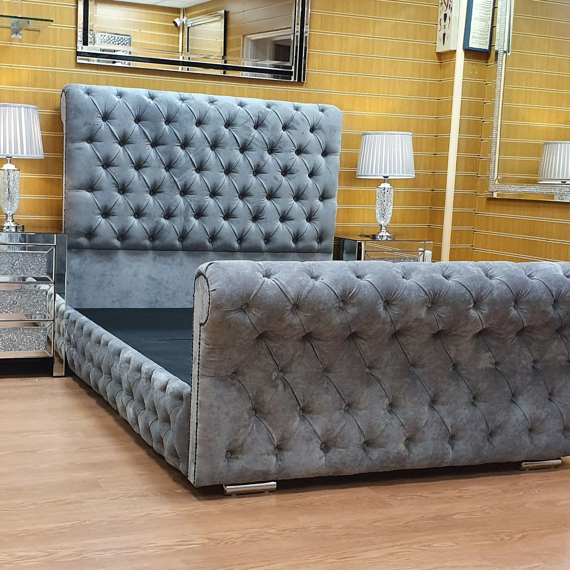 The Full Chesterfield Sleigh comfort bed with good design